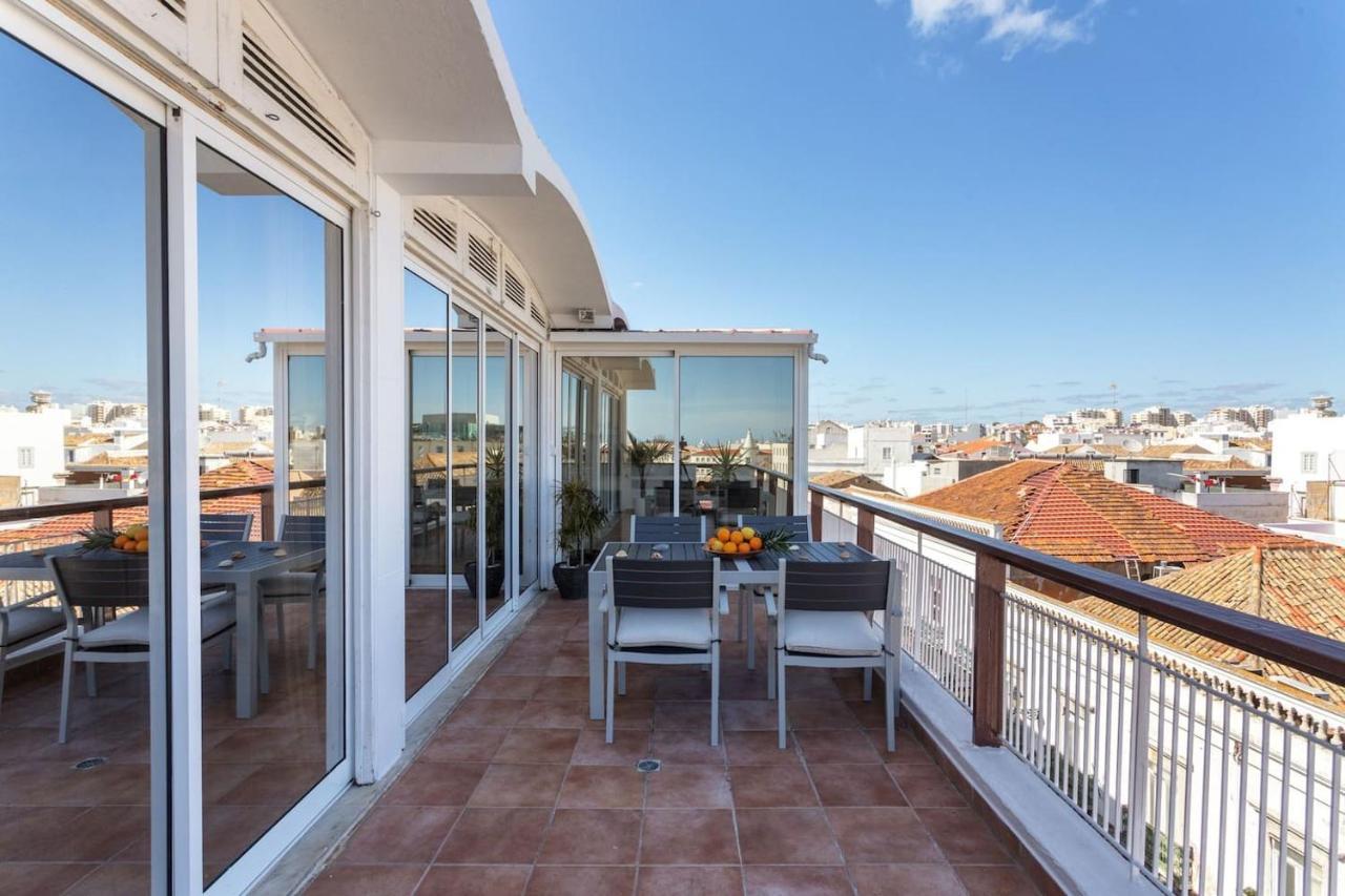 Marina Penthouse Faro Center Appartamento Esterno foto