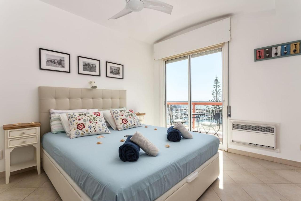 Marina Penthouse Faro Center Appartamento Esterno foto